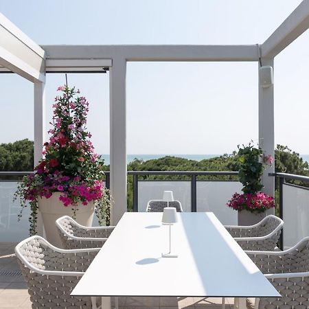 Renzo Hotel Чезенатико Екстериор снимка