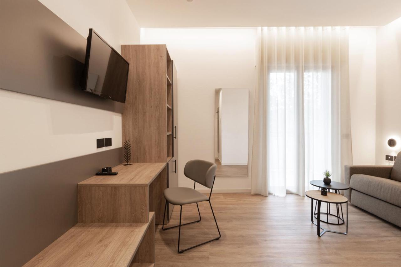 Renzo Hotel Чезенатико Екстериор снимка