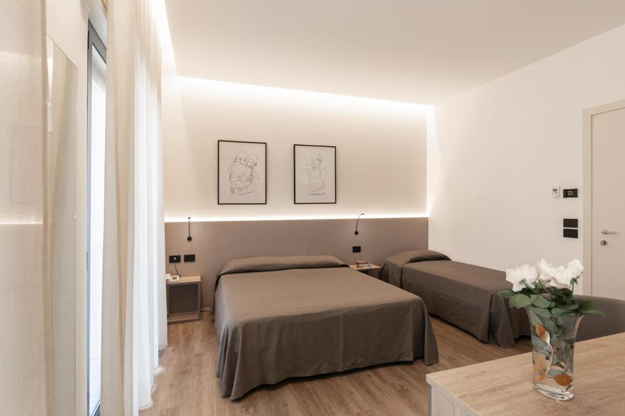 Renzo Hotel Чезенатико Екстериор снимка