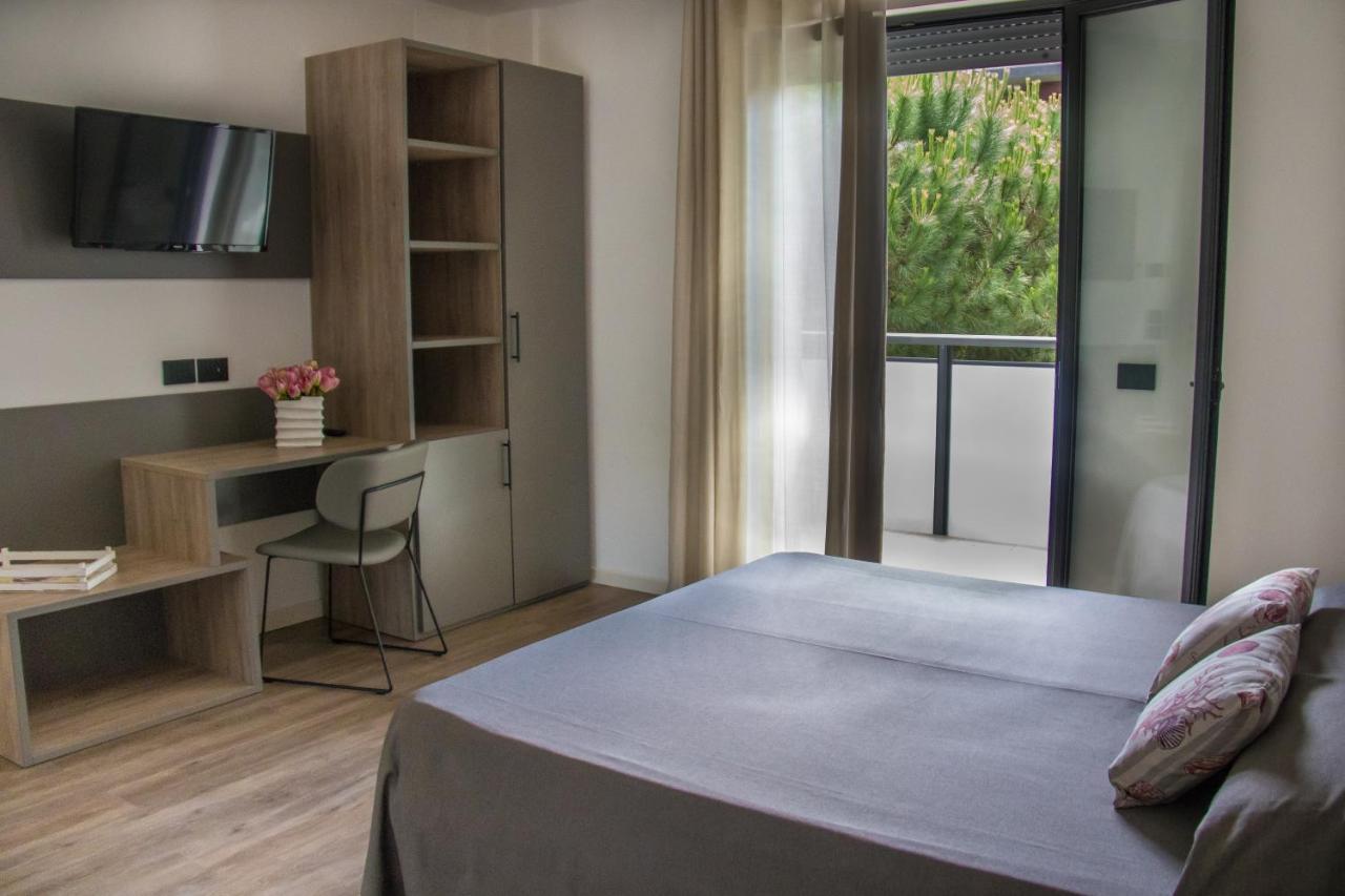 Renzo Hotel Чезенатико Екстериор снимка