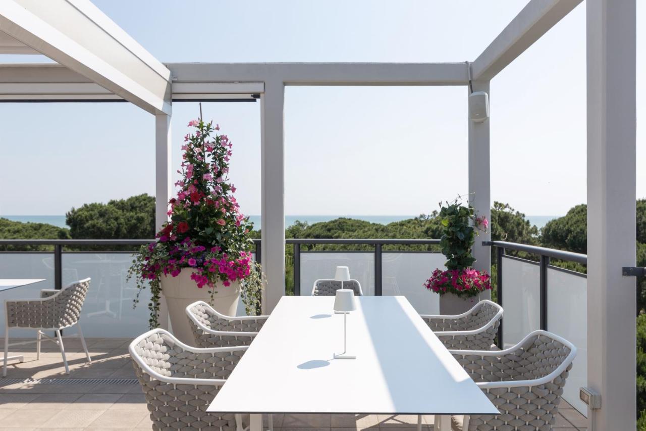 Renzo Hotel Чезенатико Екстериор снимка